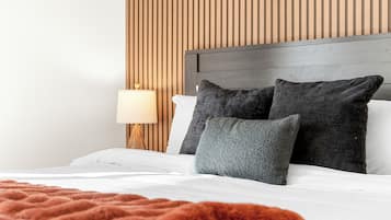 2 bedrooms, in-room safe, iron/ironing board, WiFi (free)