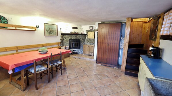 Dining - Baita Dai Nonni - La Vista Apartments (Famlonga)