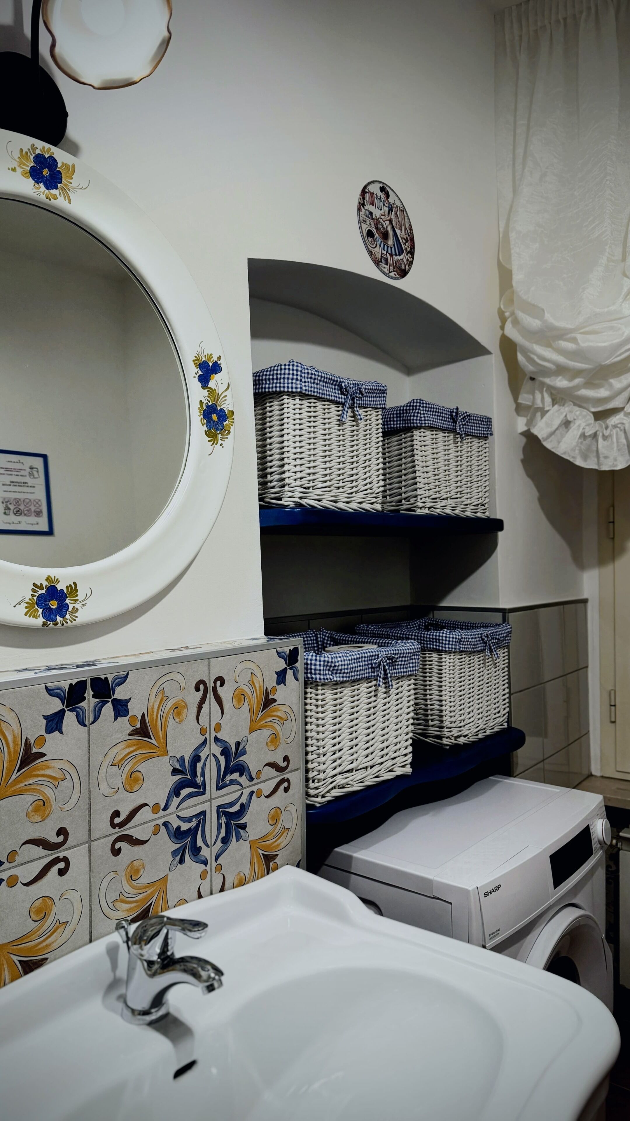 Douche, séchoir à cheveux, bidet, serviettes fournies