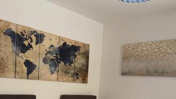 2 slaapkamers, reisbedje, gratis wifi, beddengoed