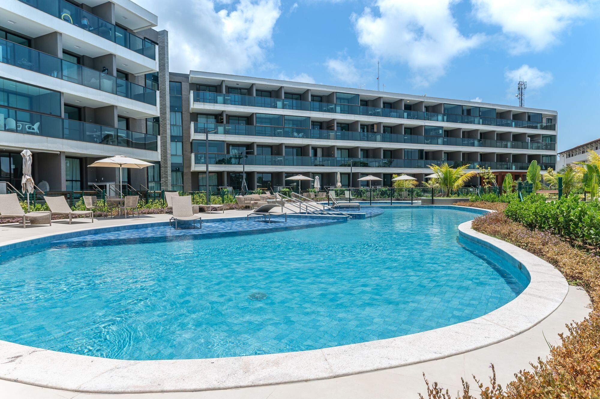 Basic Apartment | Pool