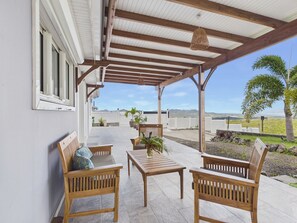 Terrace/patio - Single-storey house with pool & sea view, sleeps 6 (Sainte-Luce)