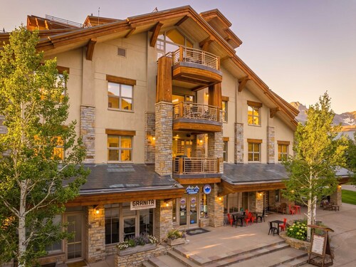 Mountain Village Gem | Ski-In/Out + Deck + Grill