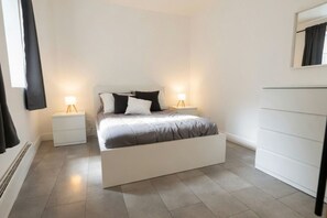 2 Schlafzimmer, Schreibtisch, Bügeleisen/Bügelbrett, kostenloses WLAN