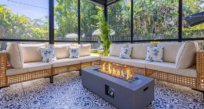 3-Min to beach! King bed I BBQ I Firepit & Pool