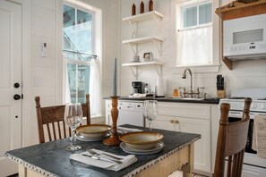 Private kitchen - Row Home - Standard Cabin E (Dripping Springs)