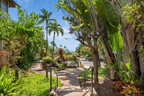 Property grounds - Wailea Blue Golf Course Condo-Walk to Shops, Beach (Kihei)