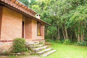Mặt tiền nơi lưu trú