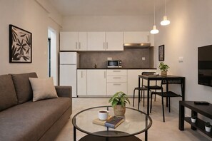 Living area - Sunrise studio-Modern and luxurious studio in the heart of Thessaloniki (Thessaloniki)