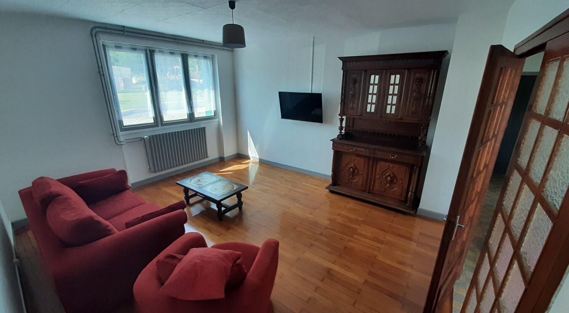Fernseher, Stereoanlage