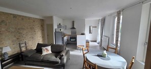 Living area - Beautiful 1-bedroom apartment in Francs perfect for a relaxing stay (Francs)