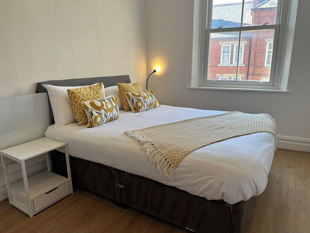 1 bedroom, iron/ironing board, Internet, bed sheets