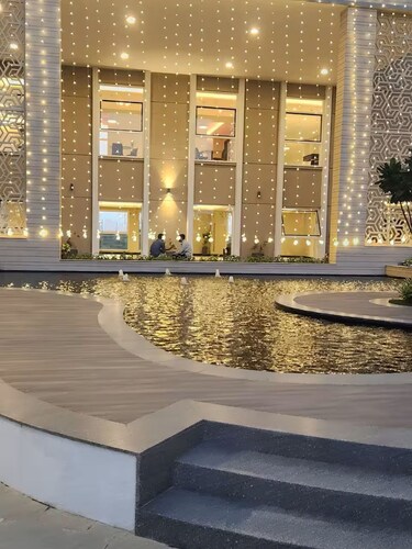 Beige Zenith : 2BHK Apt 32nd floor + Pool