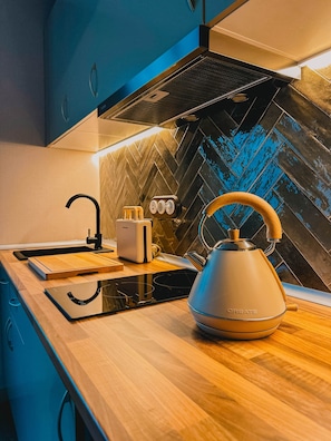 Fridge, stovetop - Go Pontevedra Downtown (Pontevedra)