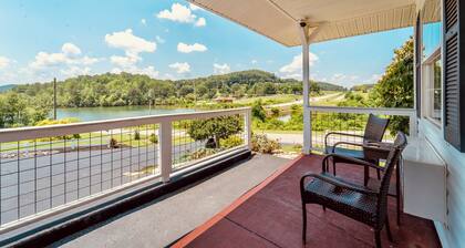 Deerfield Inn