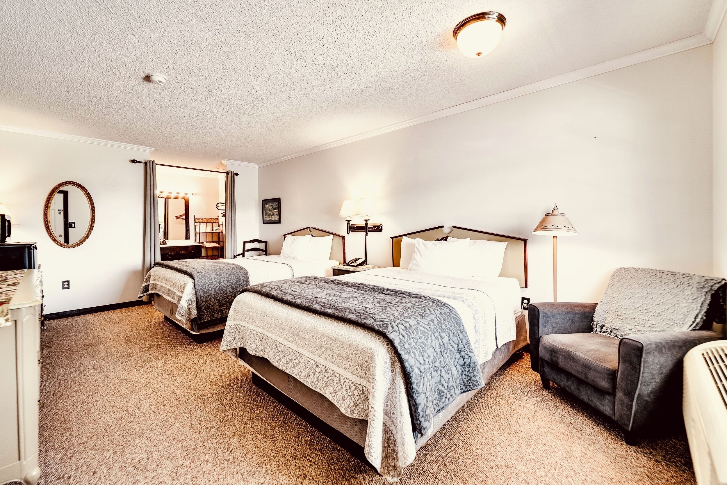 Classic Room, 2 Queen Beds, Non Smoking