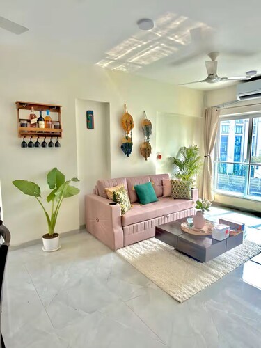 Blush Boulevard 2BHK near BKC /Jio /Gym Access