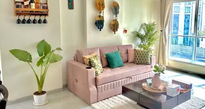 Blush Boulevard 2BHK near BKC /Jio /Gym Access