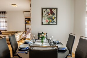 Dining - Holiday Home Fulia with pool (Galižana)