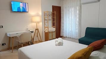 Doppelzimmer, Balkon, Stadtblick | Kostenloses WLAN