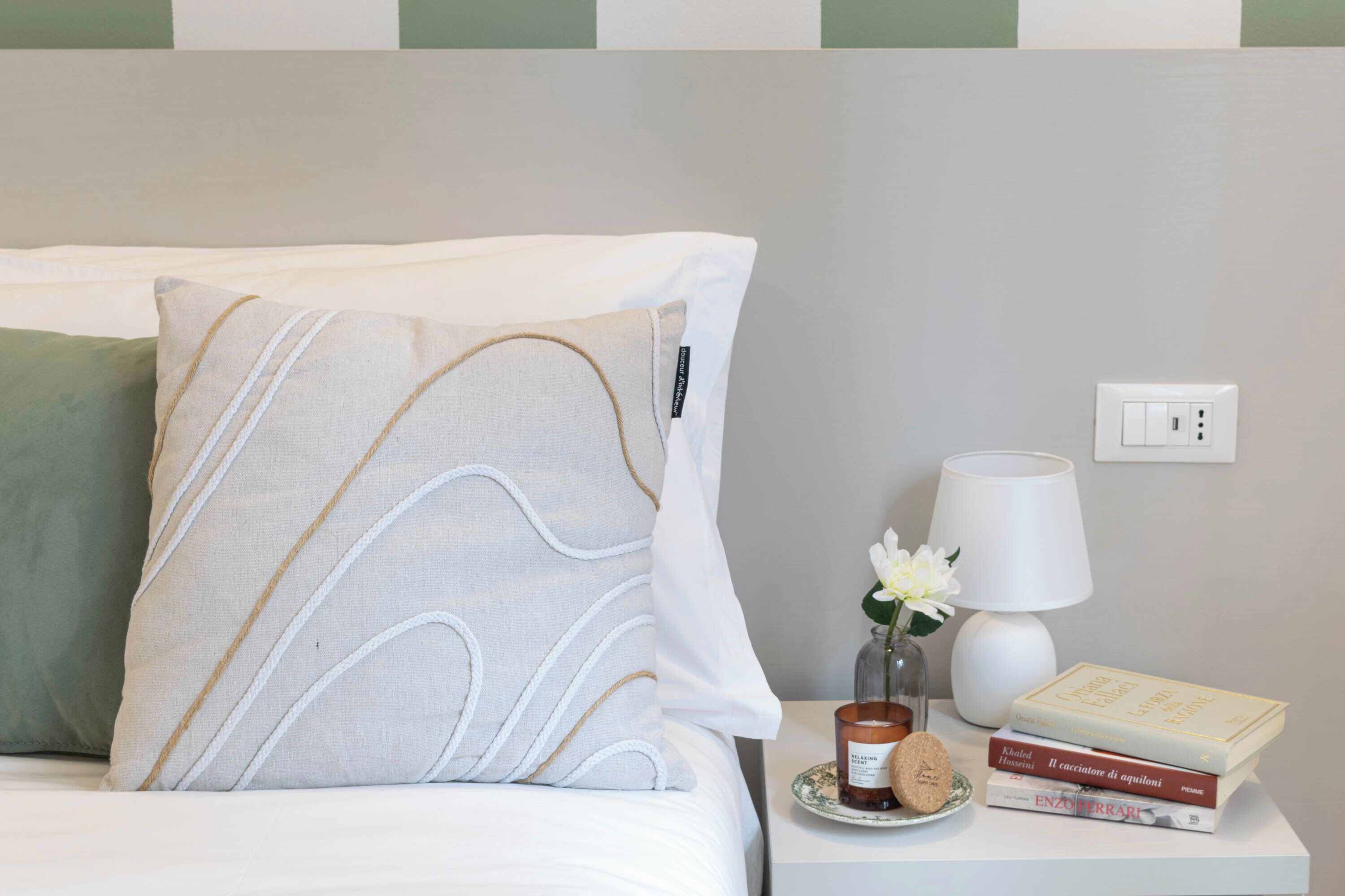 1 chambre, bureau, fer et planche à repasser, accès au Wi-Fi (inclus)