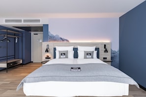 Standard Room, 1 Queen Bed, Accessible - Holiday Inn - The Niu, Quay Hamburg Harburg By IHG (Hamburg)