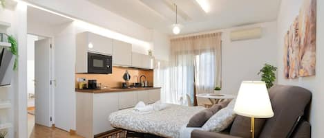 1 bedroom, WiFi, bed sheets