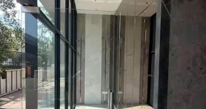 Casa kaleido 2BHK near BKC /NMACC /Gym access