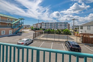 Property grounds - Newly Renovated Opal Condo Dewey's Best Location (Dewey Beach)
