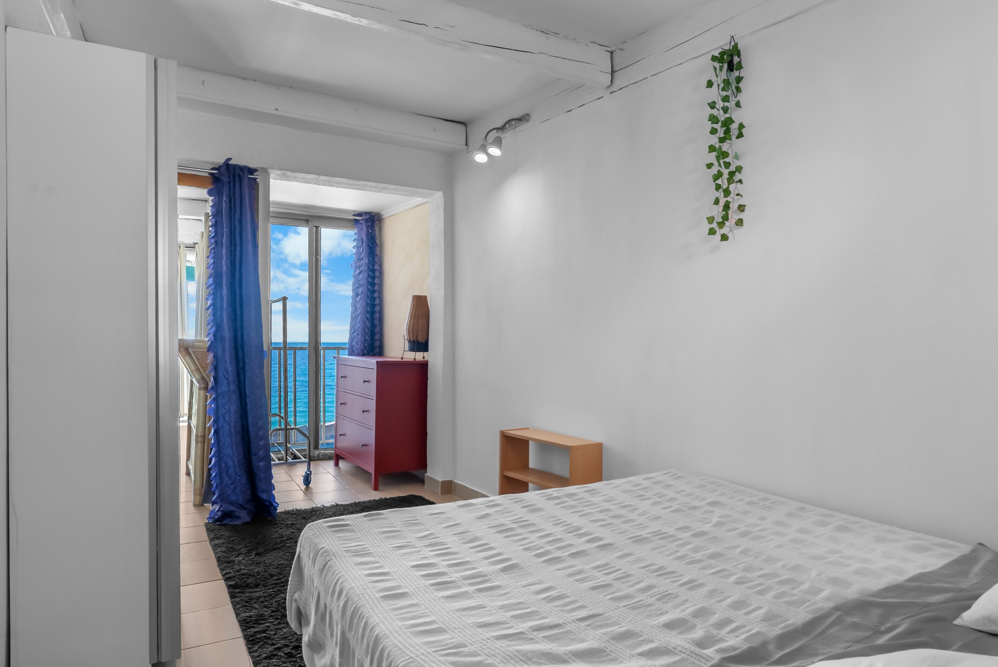 1 habitación y ropa de cama 
