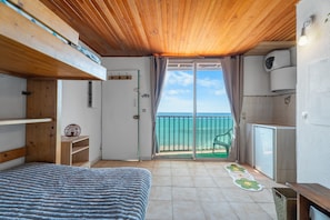 1 habitación y ropa de cama 
