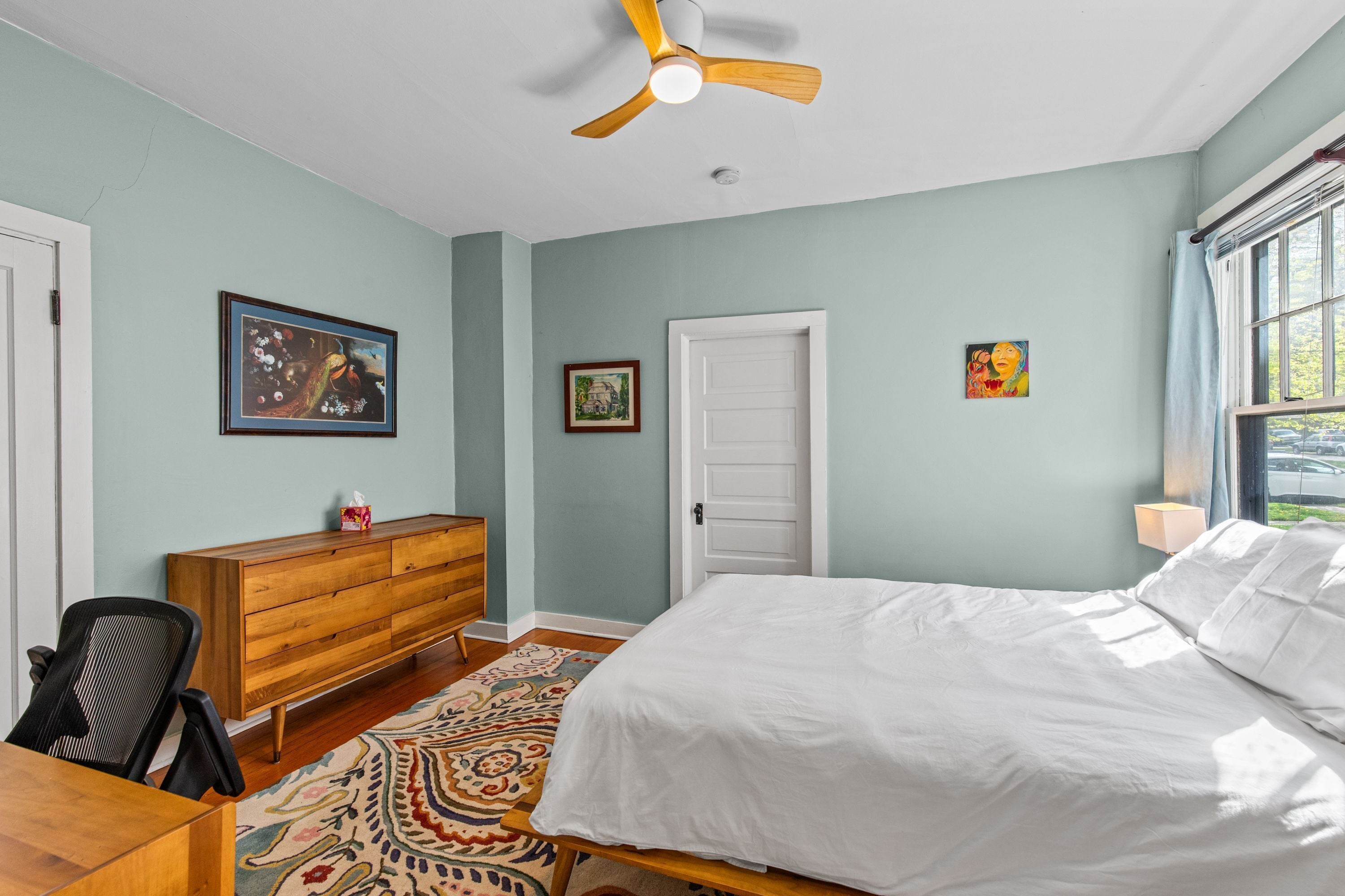 1 quarto, escrivaninha, Wi-Fi, roupa de cama