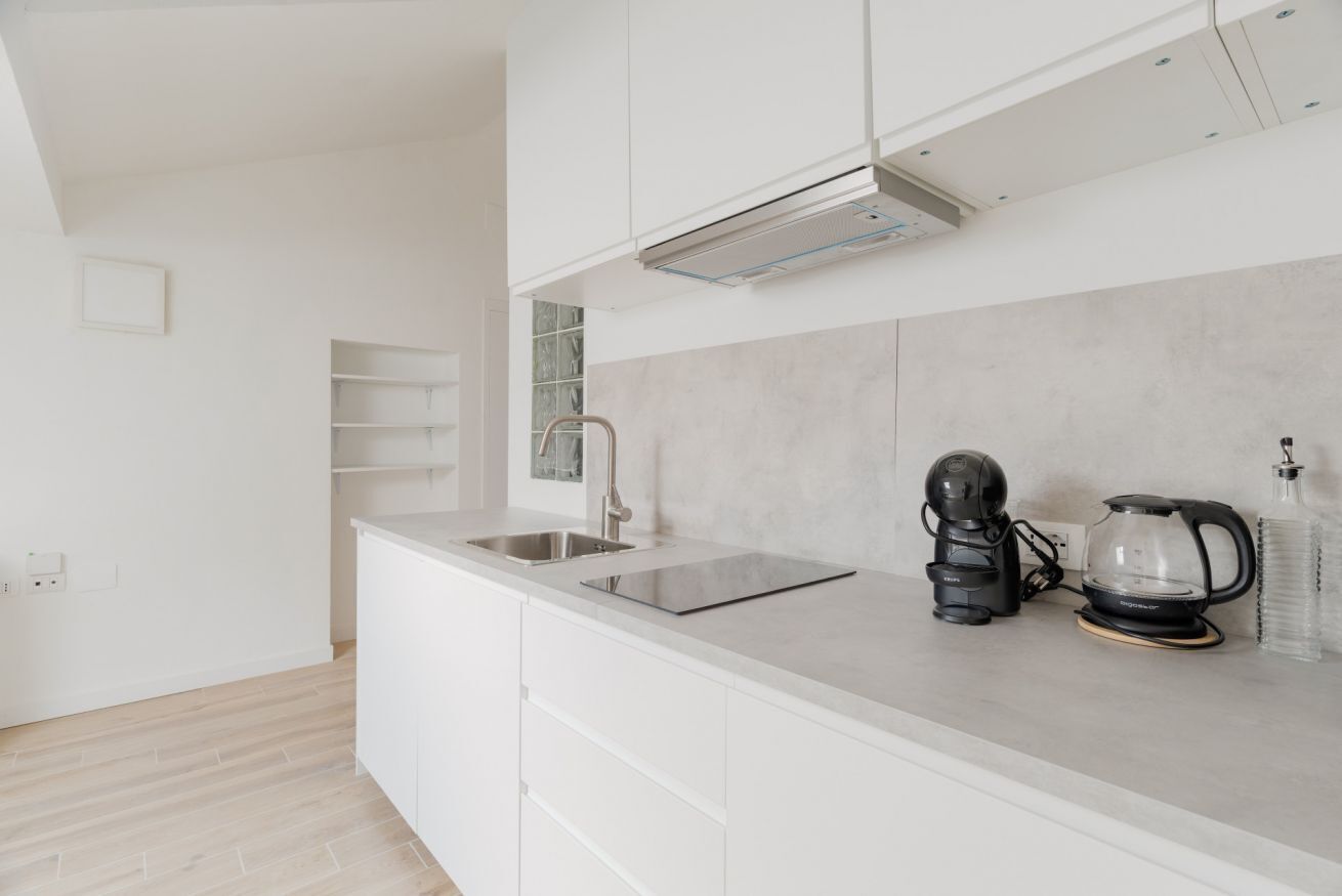 Fridge, microwave