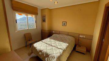 Appartement, 2 chambres, terrasse, vue piscine | 3 chambres