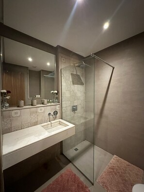 Bathroom - Vrbo Property (Marrakech)