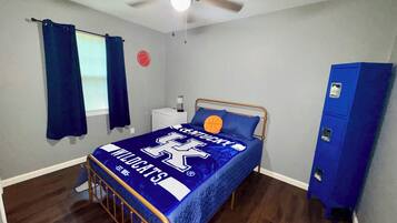 2 bedrooms, WiFi, bed sheets