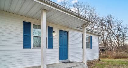 The Swish & Stay l Cozy 2BR I 15m to RRG I Wi-Fi