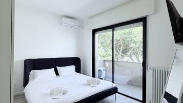 2 Schlafzimmer, Zimmersafe, Bügeleisen/Bügelbrett
