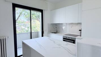Fridge, microwave, dishwasher