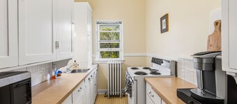 Historic Finch Mansion Condo w/ Balcony