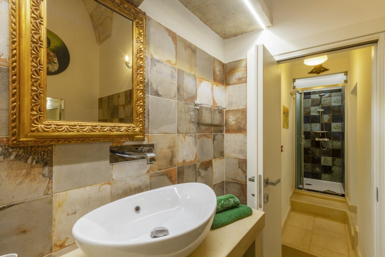 Doccia, bidet, asciugamani