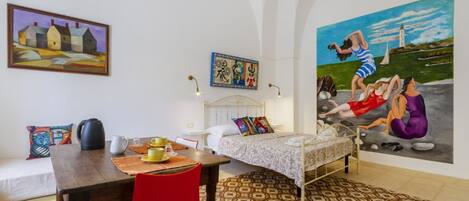 1 bedroom, iron/ironing board
