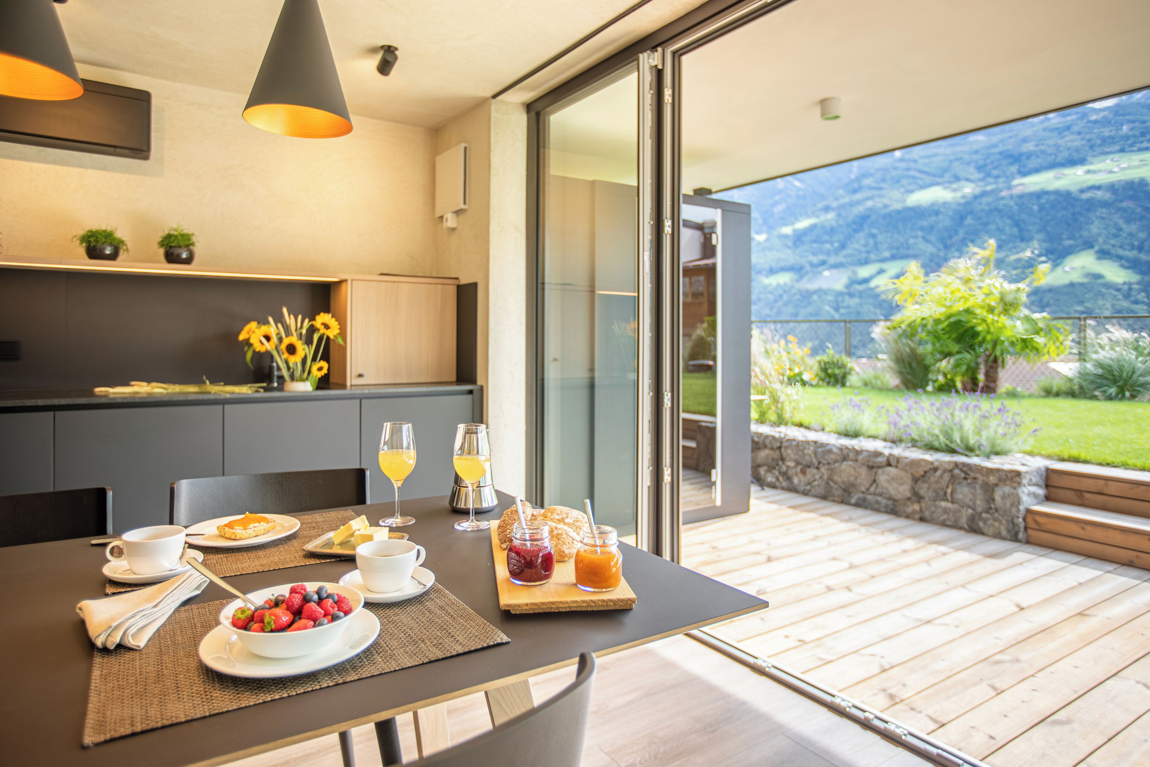Superior Apartment, Balcony, Mountain View | Private kitchen | Fridge, microwave, stovetop, dishwasher