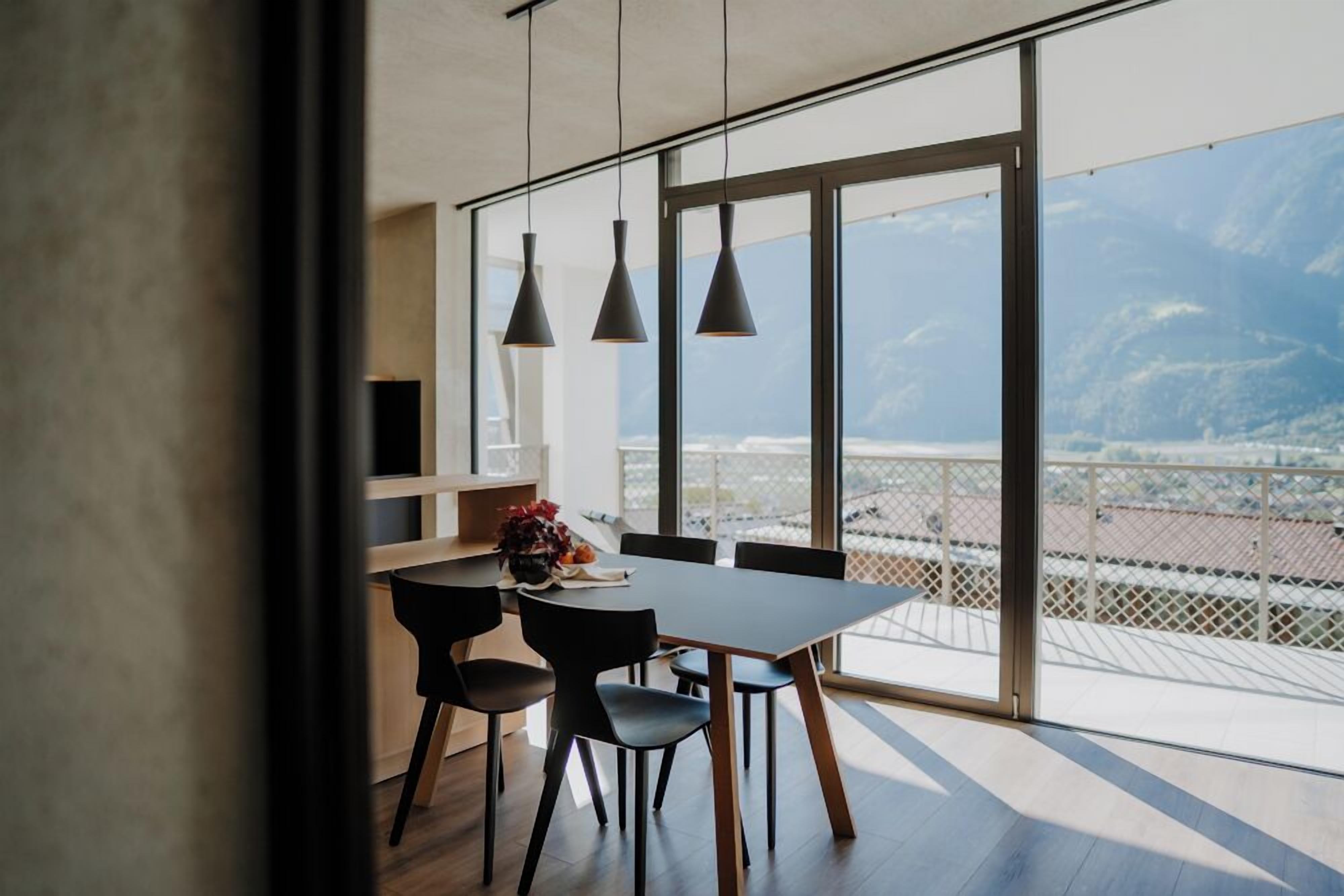 Attico, 2 camere da letto, balcone, vista montagna | Vista dalla camera