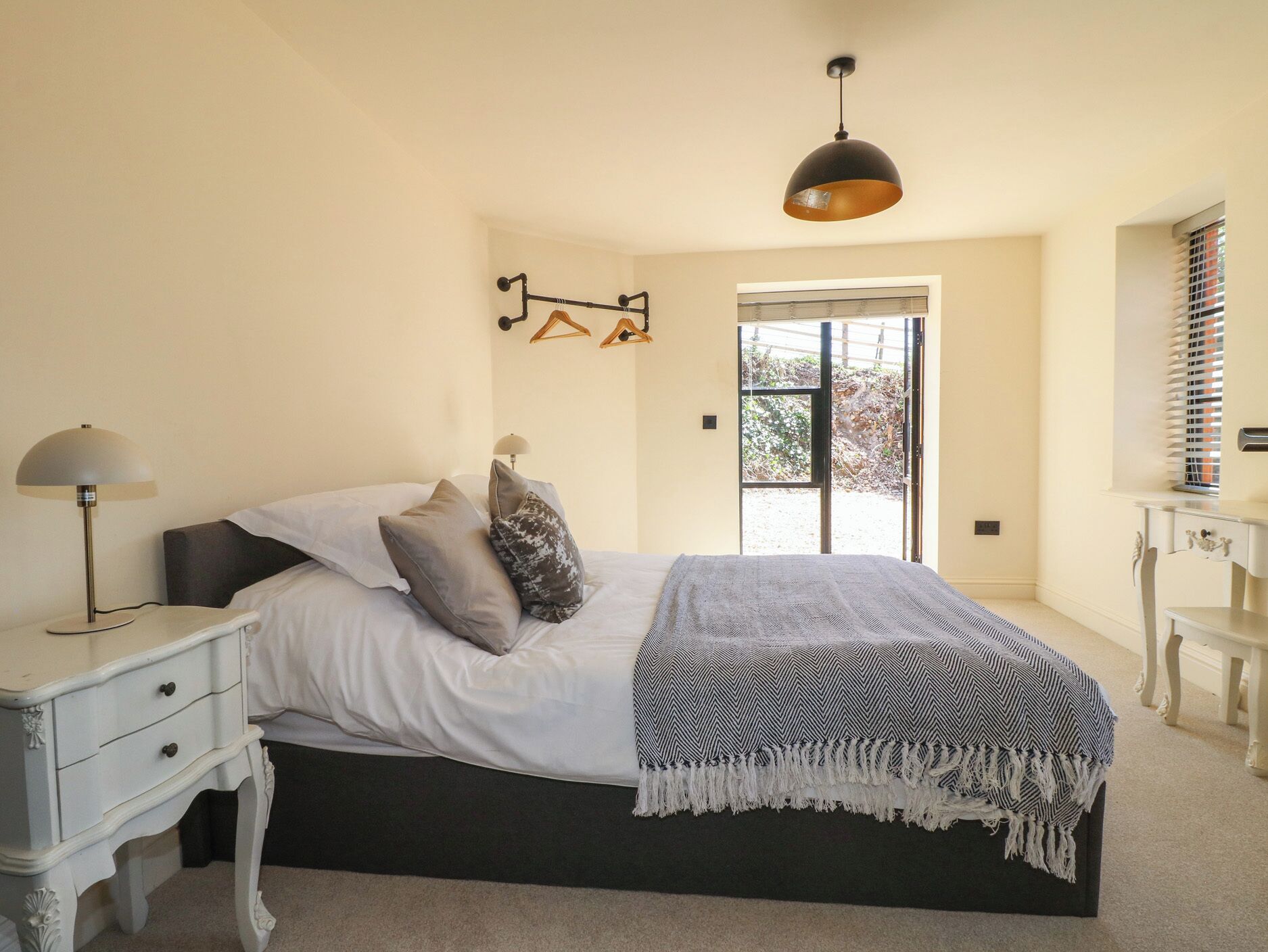 3 bedrooms, WiFi (free), individually decorated, individually furnished