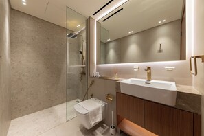 Appartement, balcon, vue ville | Salle de bain