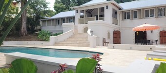 Canboulay - Luxury 5BR Villa in Mt. Irvine