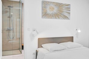 1 Schlafzimmer, Schreibtisch, Bügeleisen/Bügelbrett, WLAN