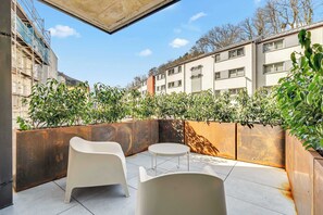 Terrace/patio - 2BR 2Bath Near Kirchberg and Airport (Luxembourg)