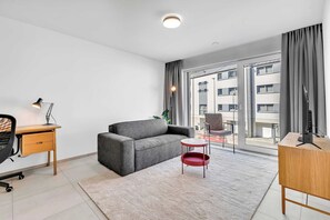 Offices - Modern 1BR Near Kirchberg and Airport (Luxembourg)